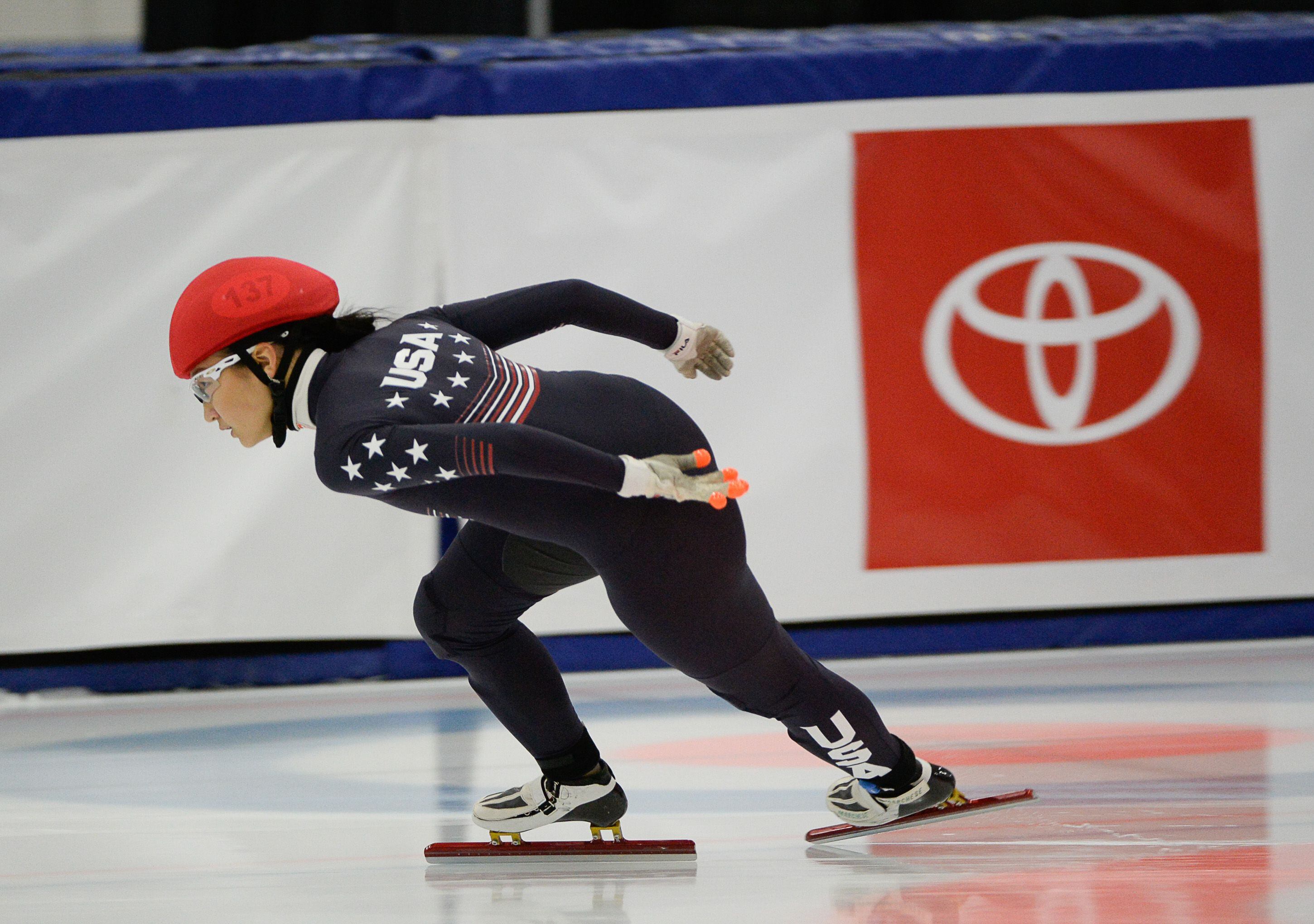 (Francisco Kjolseth | The Salt Lake Tribune) Hailey Choi competes in the 2000 meter mixed semifinal relay race as part of the U.S. Short Track Speedskating championships on Friday, Jan. 3, 2020, at the Utah Olympic Oval in Kearns.