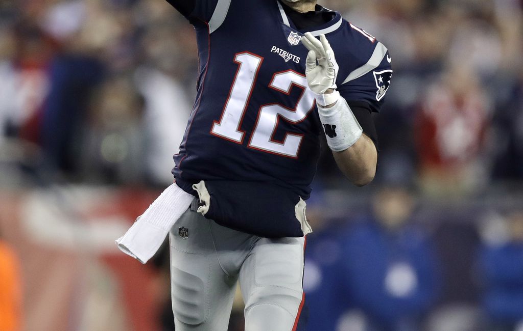 Tom Brady takes batting practice with Rob Gronkowski