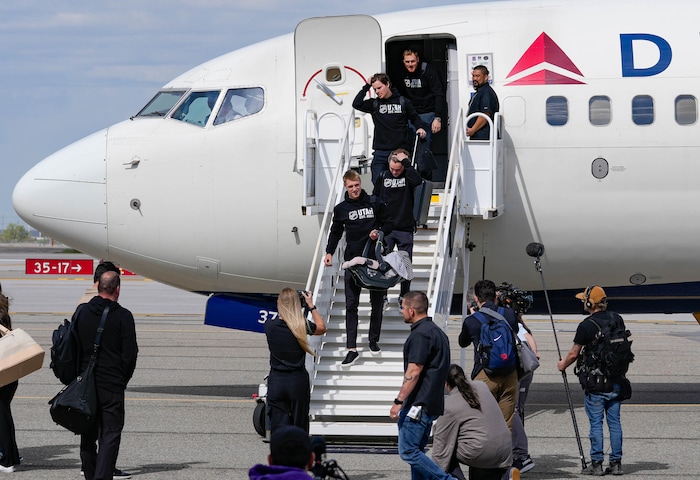 (Francisco Kjolseth  |  The Salt Lake Tribune) Utah’s new NHL hockey team arrives at the airport in Salt Lake City to the cheers of fans on Wednesday, April 24, 2024.