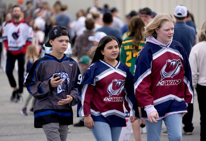 (Francisco Kjolseth  |  The Salt Lake Tribune) Hockey fans gather at the airport for the arrival of the NHL team on Wednesday, April 24, 2024.