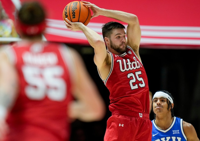 (Bethany Baker  |  The Salt Lake Tribune) Utah Utes guard Rollie Worster (25) looks to pass the ball at the Jon M. Huntsman Center in Salt Lake City on Saturday, Dec. 9, 2023.