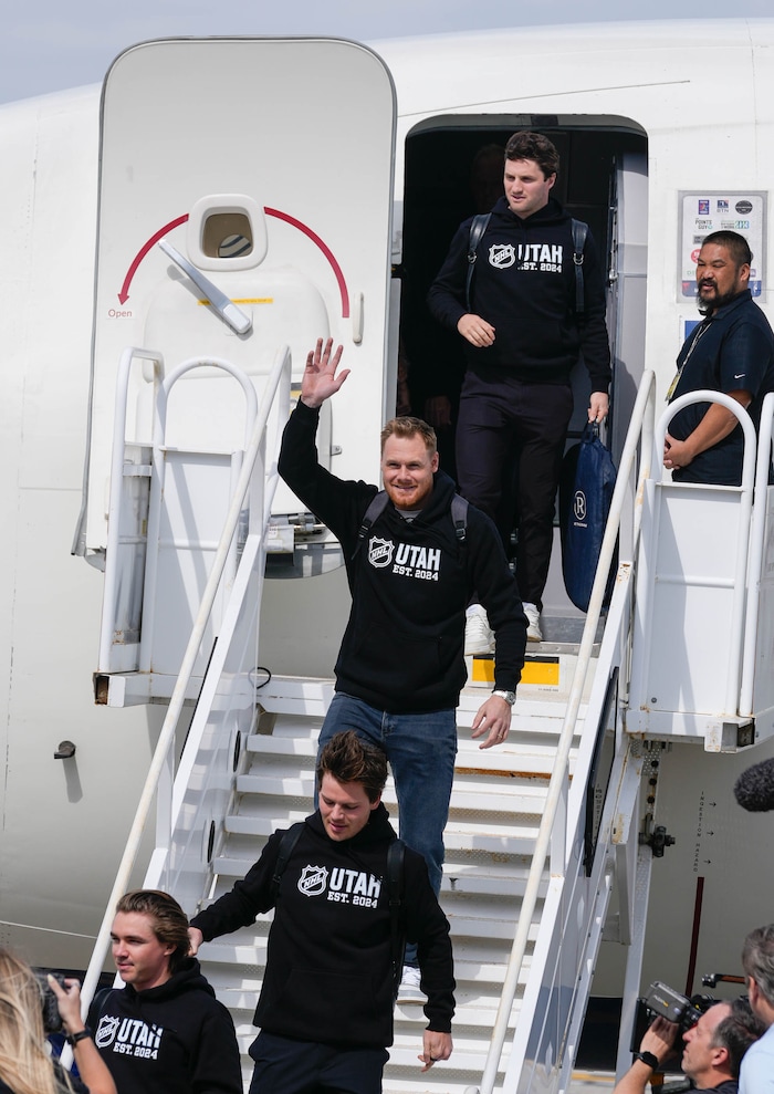 (Francisco Kjolseth  |  The Salt Lake Tribune) Utah’s new NHL hockey team is welcomed by fans as they arrive in Salt Lake City on Wednesday, April 24, 2024.