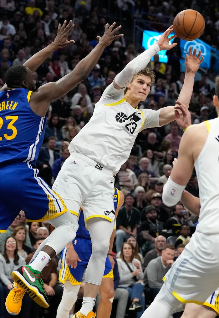 (Francisco Kjolseth  |  The Salt Lake Tribune) Utah Jazz forward Lauri Markkanen (23) powers the ball to a teammate past the Warriors during an NBA basketball game Thursday, Feb. 15, 2024, in Salt Lake City.