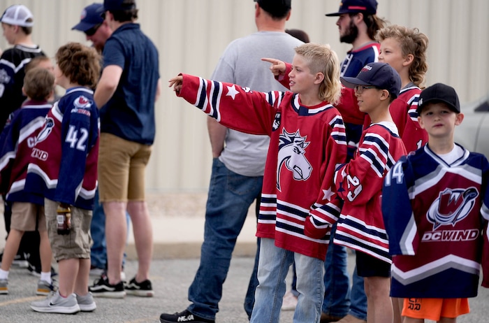 (Francisco Kjolseth  |  The Salt Lake Tribune) Hockey fans gather at the airport for the arrival of the NHL team on Wednesday, April 24, 2024.