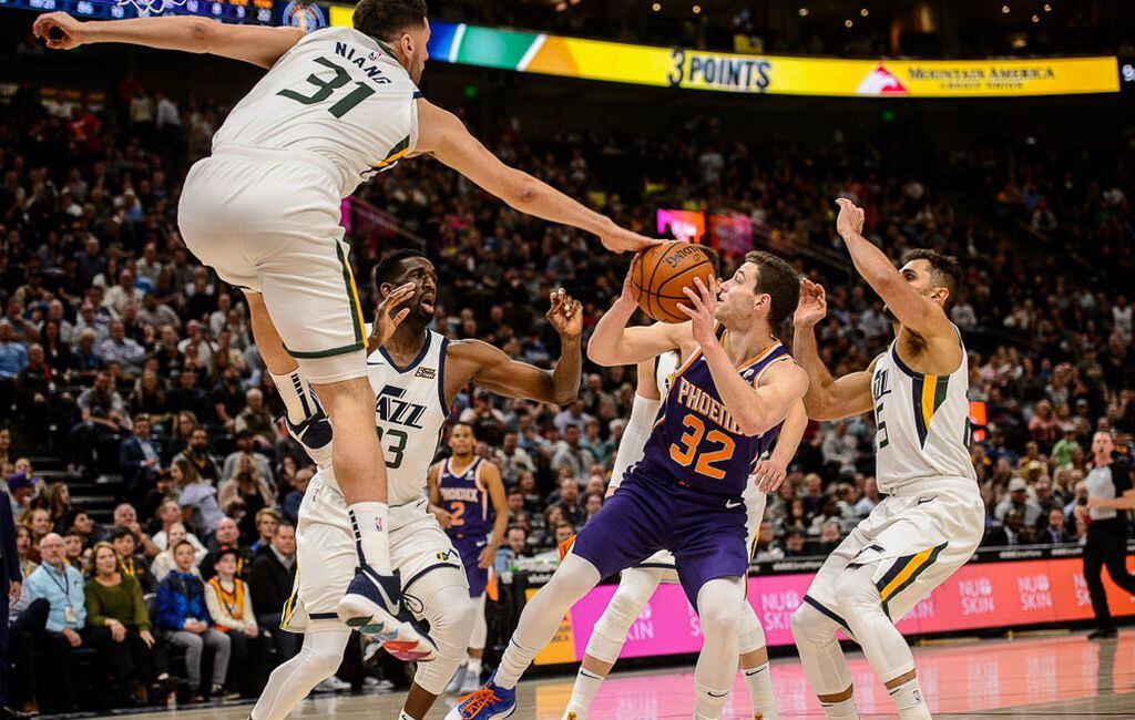 Former BYU Star Jimmer Fredette Expected To Meet With Phoenix Suns