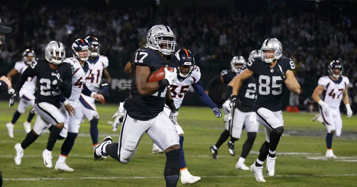 Barber: Raiders beat Broncos, but was this Oakland's last game?